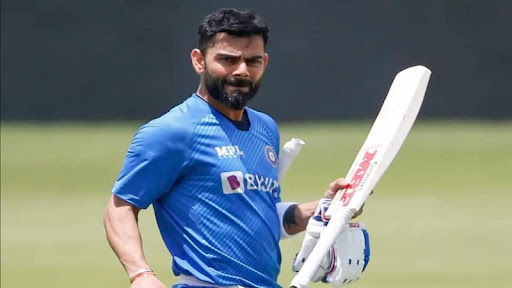 Entering the enemy camp, Kohli does batting practice