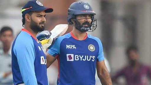 Karthik's injury in the middle of the World Cup, Rishabh Pant getting chance in the team