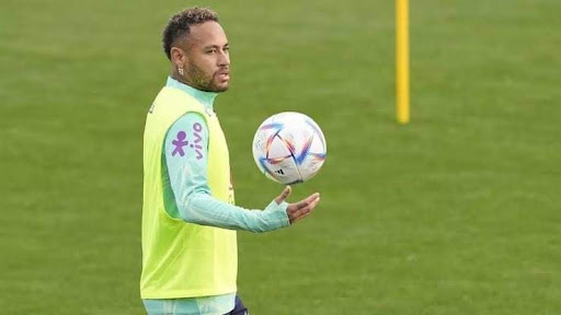 Neymar joined Brazil training late